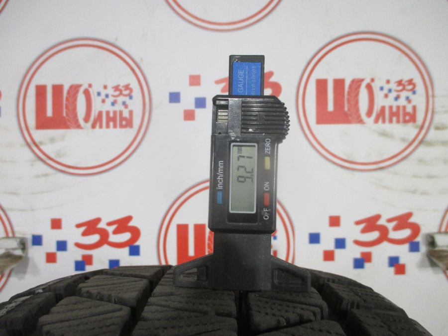 Шина Комплект Б/У 225/60 R17 Зима BRIDGESTONE Blizzak DM-V3 износ около 18%