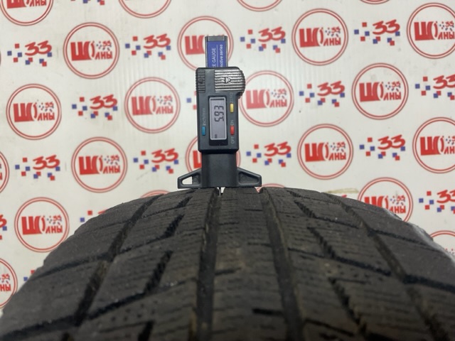 Шина Б/У 215/45 R17 Зима BRIDGESTONE Blizzak REVO-2 Кат. 3