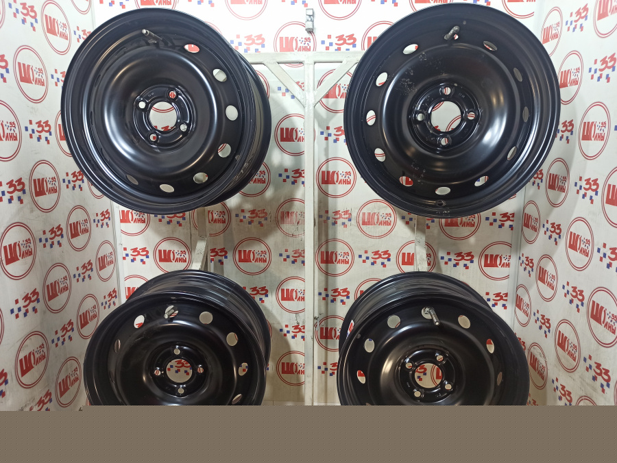 Новое Диск Стальной неоригинальный 6 JR15 4/100 50 d60.1 Черный (Колпачки) Ваз