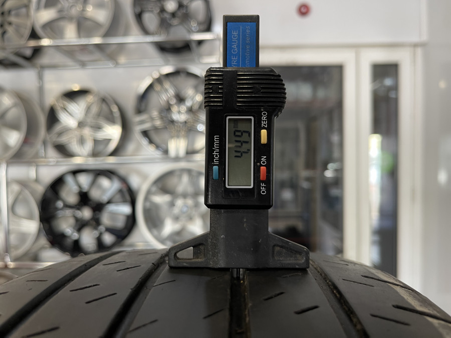 Шина Б/У 225/60 R18 Лето Bridgestone Alenza 001 Кат. 5