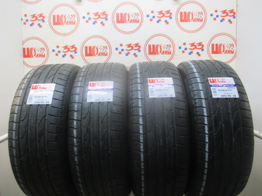 Шина Б/У 235/45 R19 Лето Bridgestone Dueler H/P Sport Кат. 4