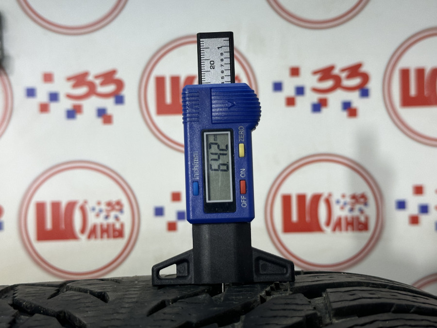 Шина Б/У 295/40 R21 Зима NOKIAN HKPL R3 Кат. 4