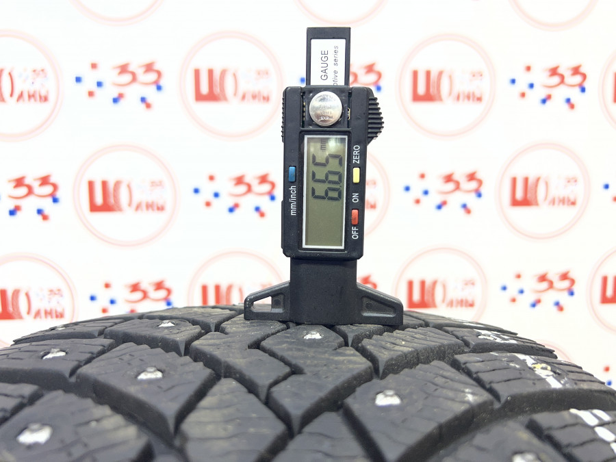Шина Б/У 245/40 R19 Зима Шипы  Pirelli Ice Zero 2 Кат. 2