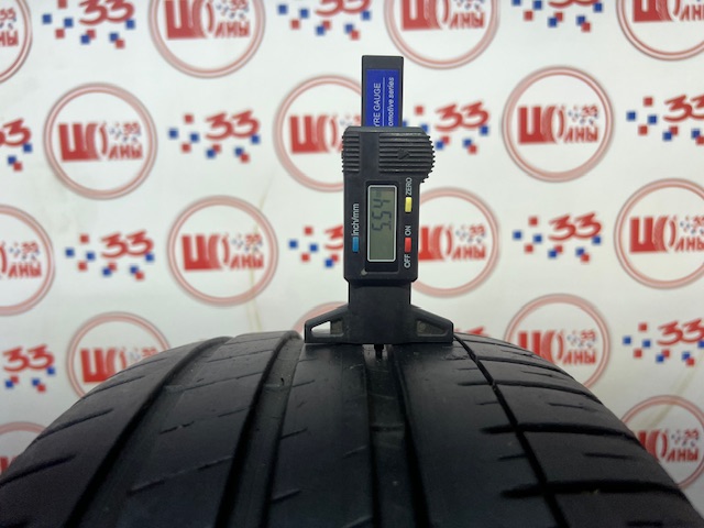 Шина Б/У 215/45 R18 Лето Michelin Pilot Sport-3 Кат. 4