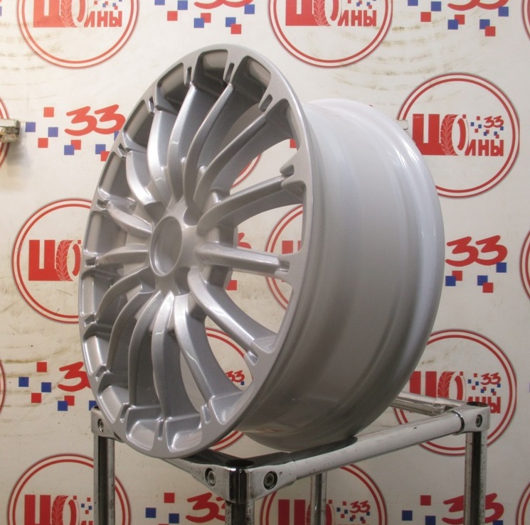 Б/У Диск Литой неоригинальный R15  Hyundai Кат.В