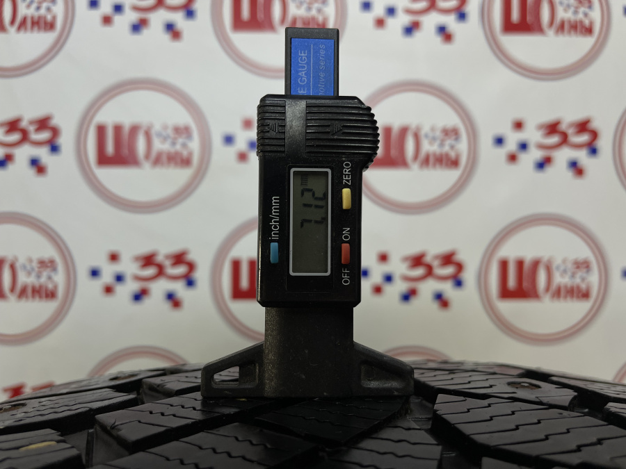 Шина Б/У 275/40 R20 Зима Шипы  Gislaved Nord Frost 200 SUV Кат. 3