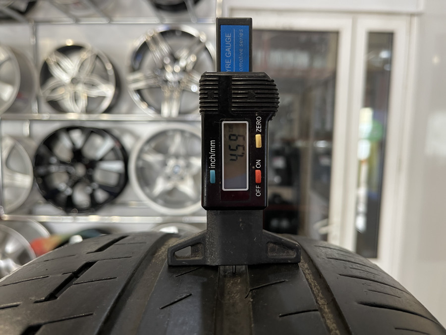 Шина Б/У 215/55 R17 Лето Continental ContiPremiumContact 6 Кат. 4