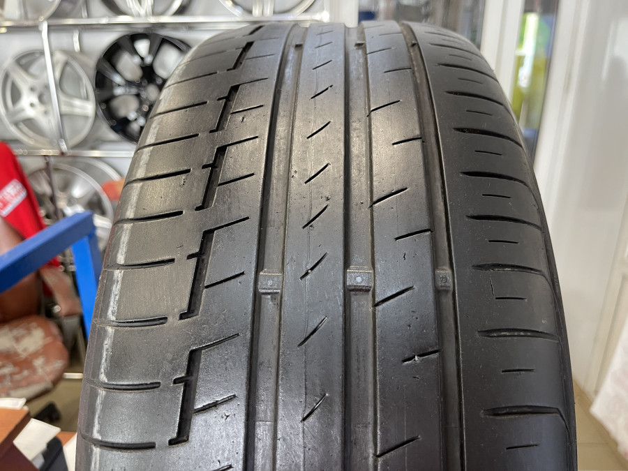 Б/У 215/55 R17 Лето Continental ContiPremiumContact 6 Кат. 4