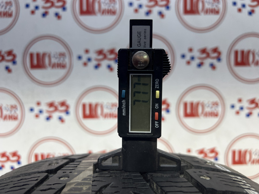 Шина Б/У 235/60 R17 Зима Шипы  NOKIAN HKPL 7 Кат. 3