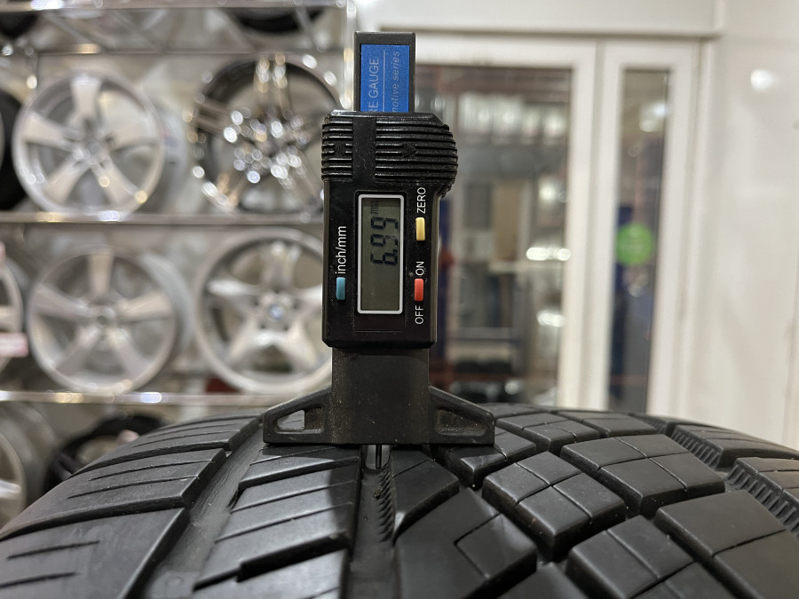 Шина Б/У 245/40 R19 Лето Continental Extreme Contact DWS 06 Plus Кат. 2   