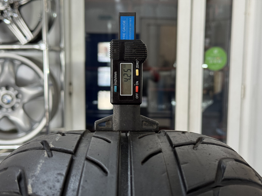 Шина Б/У 215/55 R17 Лето Tigar Syneris Кат. 5