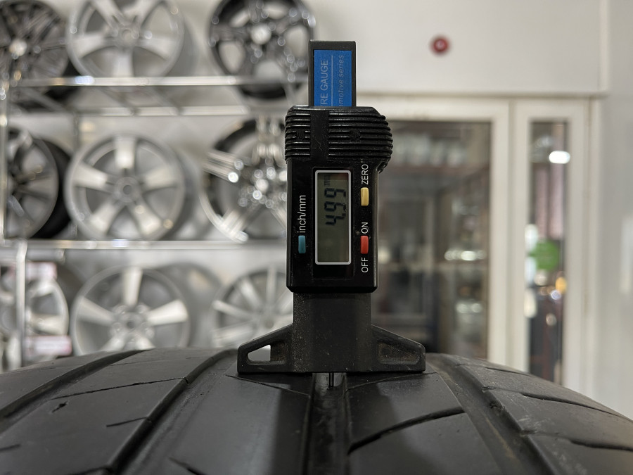 Шина Б/У 255/55 R19 Лето Kumho Ecsta PS71 EV Кат. 4
