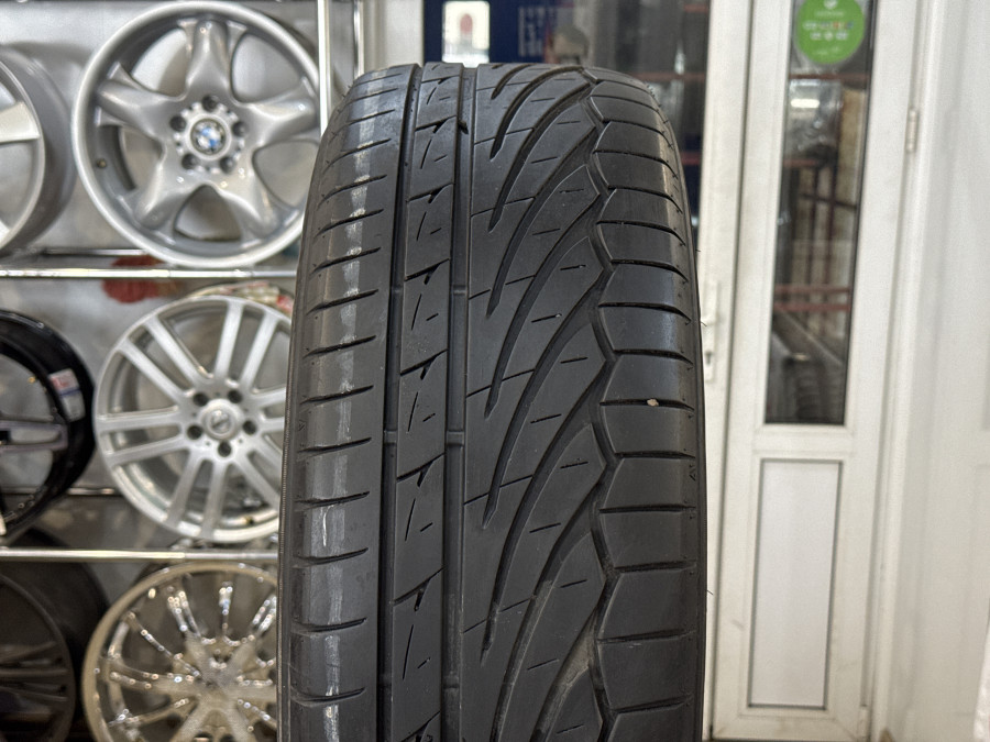 Шина Б/У 205/55 R16 Лето Toyo Proxes TR1 Кат. 4