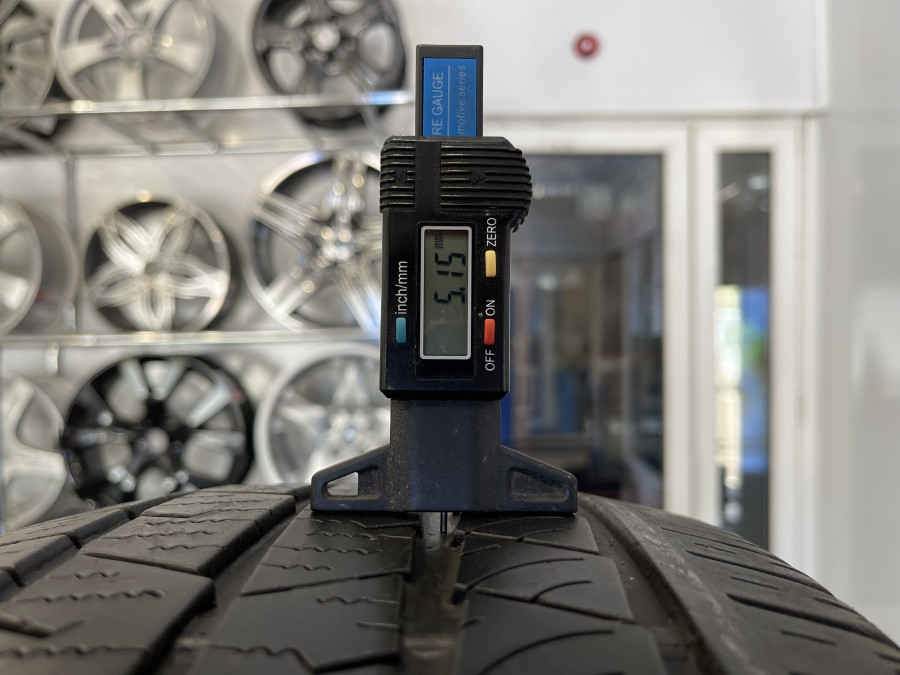 Шина Б/У 235/60 R18 Лето Continental C.Cross Contact LX Sport Кат. 4