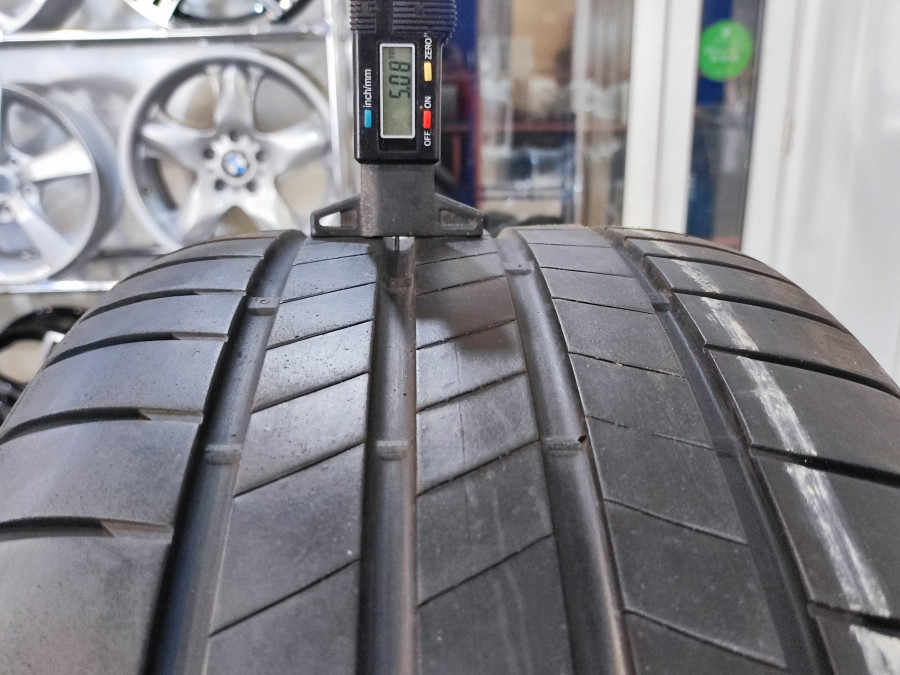Шина Б/У 255/45 R18 Лето Bridgestone Turanza T-005 Кат. 4