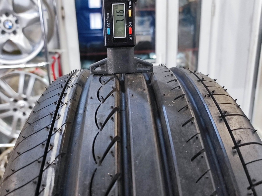 Шина Б/У 205/60 R16 Лето Yokohama V-551 Кат. 1
