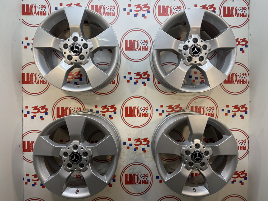 Б/У Диск Литой оригинальный R17 A2044013602 Mercedes Кат.В