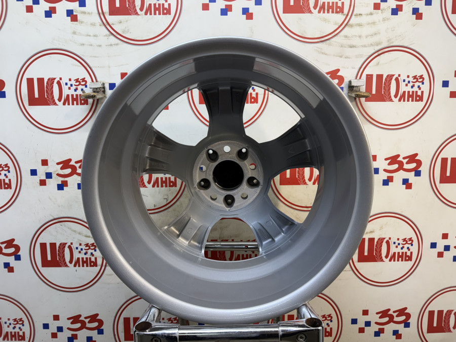 Б/У Диск Литой оригинальный R17 A2044013602 Mercedes Кат.В