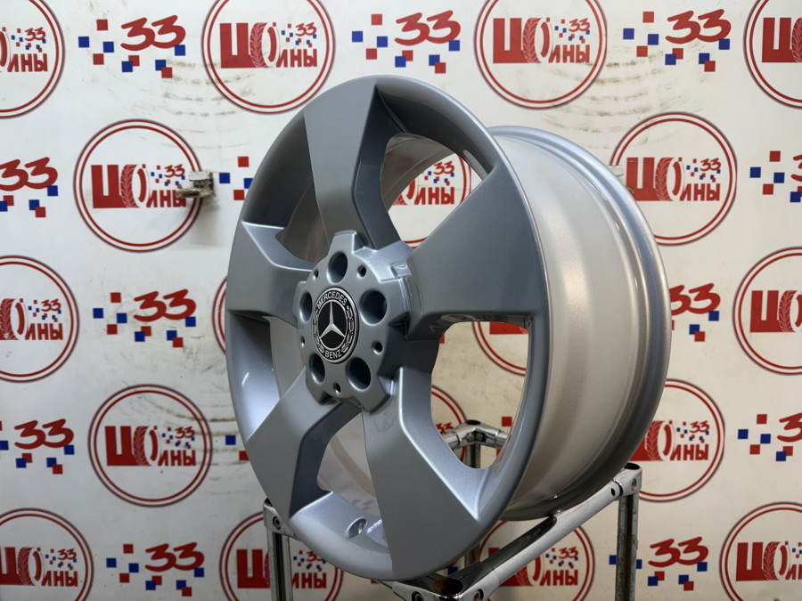 Б/У Диск Литой оригинальный R17 A2044013602 Mercedes Кат.В
