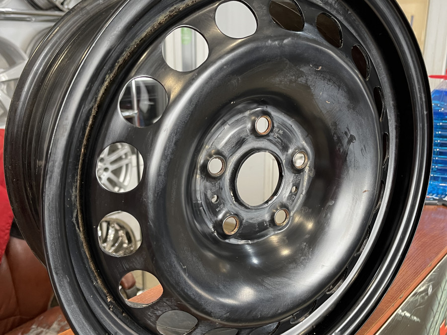 Б/У Диск Стальной оригинальный R16 3C0.601.027 Skoda Кат.А2