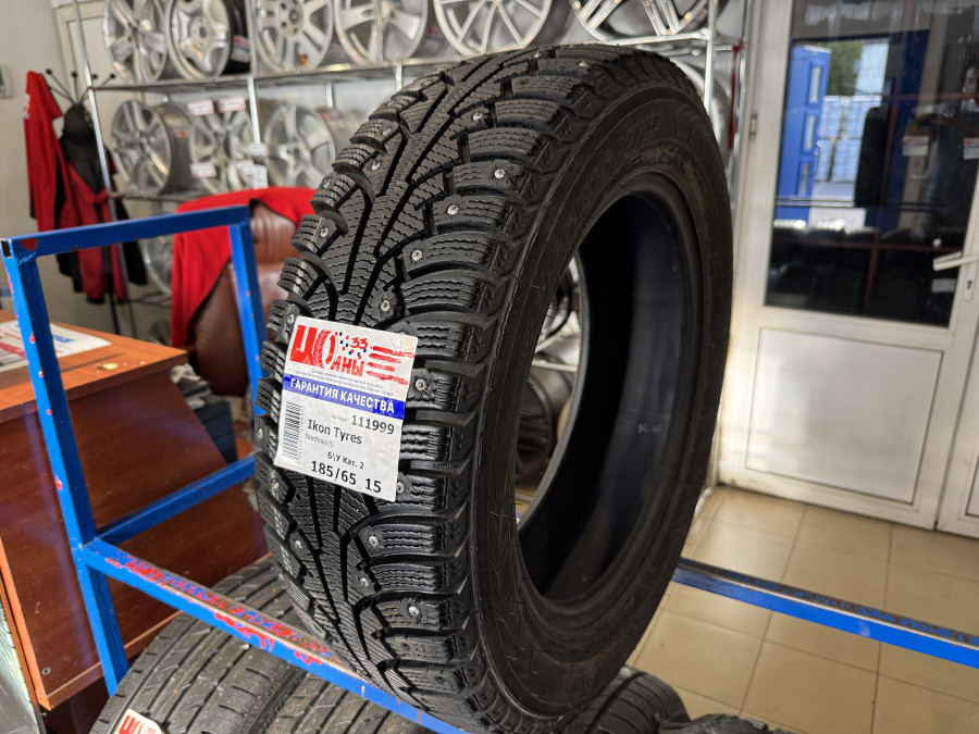 Шина Б/У 185/65 R15 Зима Шипы  Ikon Tyres Nordman 5 Кат. 2
