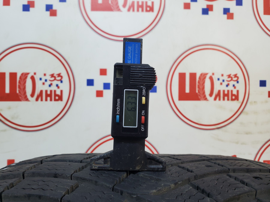 Шина Б/У 315/35 R20 Зима Шипы  Michelin Latitude X-Ice North-2 Кат. 3