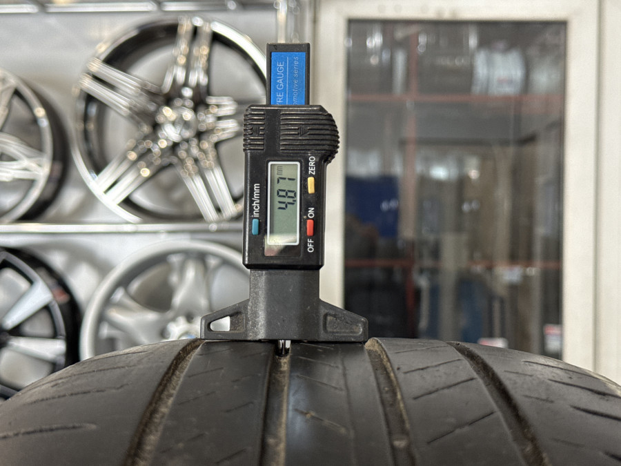 Шина Б/У 235/55 R19 Лето Bridgestone Alenza 001 Кат. 5