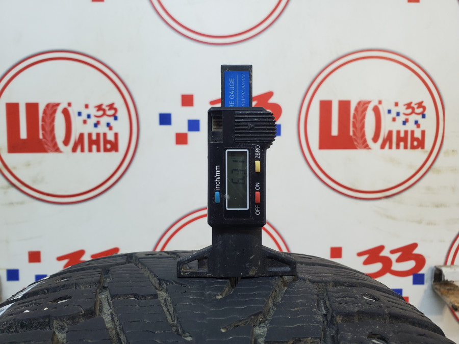 Шина Б/У 235/50 R19 Зима Шипы  NOKIAN HKPL-7/SUV-7 Кат. 3