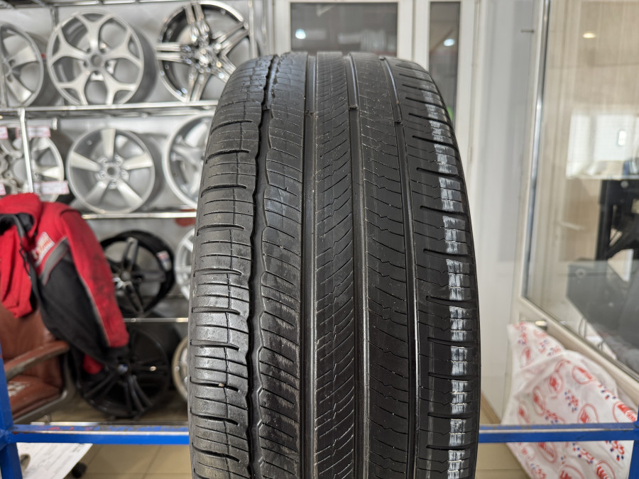 Шина Б/У 235/45 R18 Лето Michelin Primacy MXM-4 Кат. 4