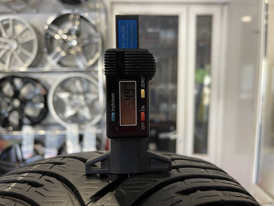 Шина Б/У 225/45 R17 Зима Bfgoodrich G-Force Winter 2 Кат. 5