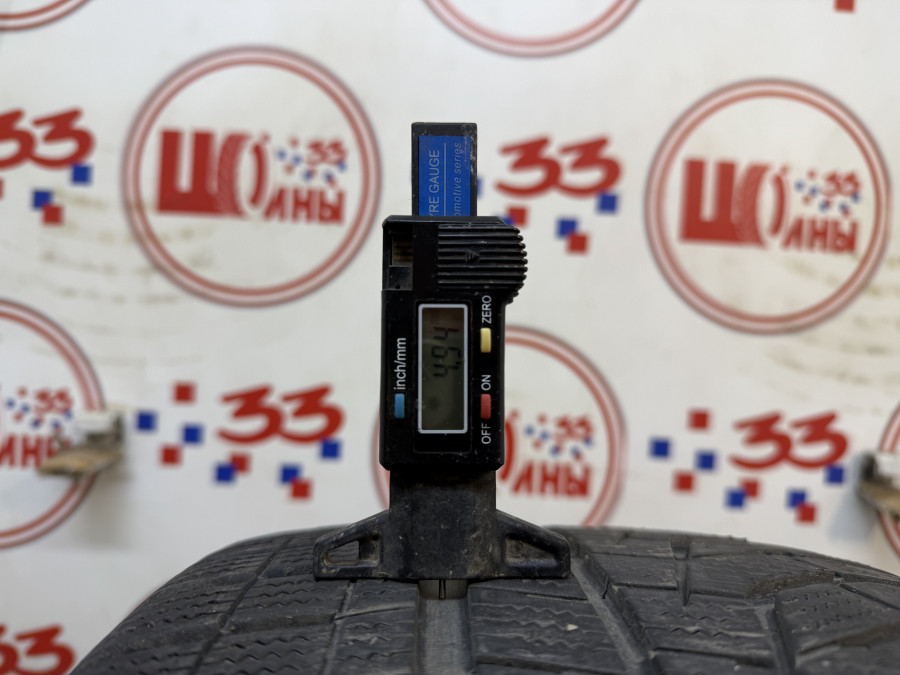 Шина Б/У 245/40 R18 Зима Hankook Winter I*Cept Evo2 W-320 Кат. 4