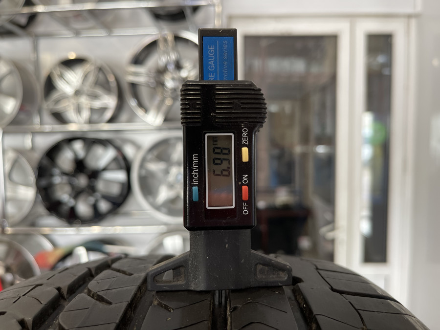 Шина Б/У 215/50 R17 Лето Goodyear Eagle Sport Кат. 2