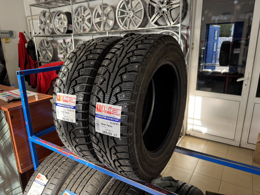 Шина Б/У 185/65 R15 Зима Шипы  Ikon Tyres Nordman 5 Кат. 1