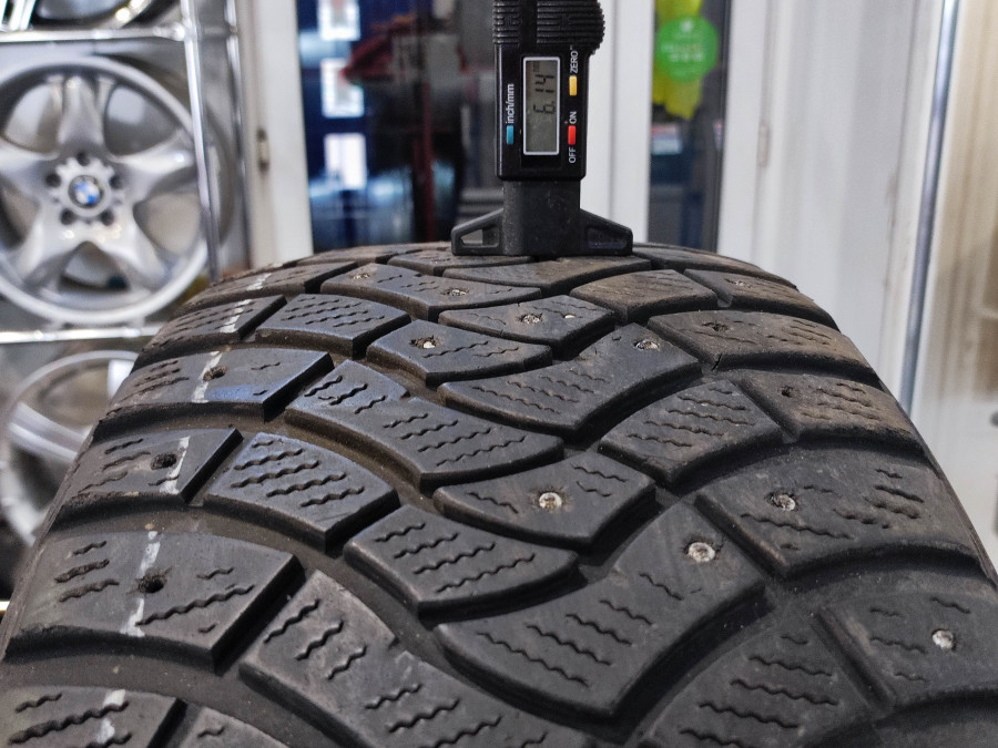 Шина Б/У 245/50 R19 Зима Шипы  Dunlop SP Winter Ice-03 Кат. 5