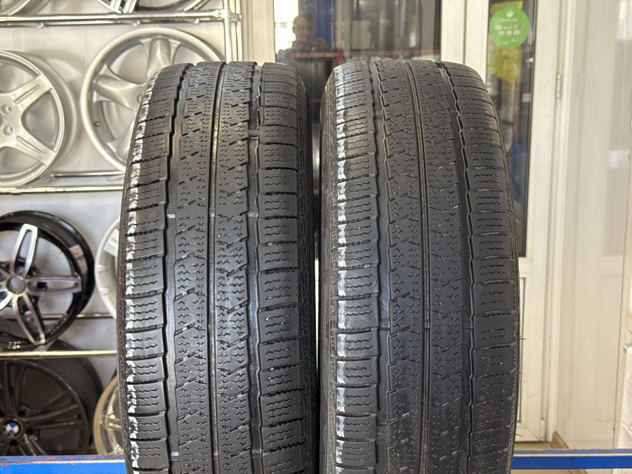 Шина Б/У 215/70 R15C Зима Nexen WinGuard WT-1 Кат. 4