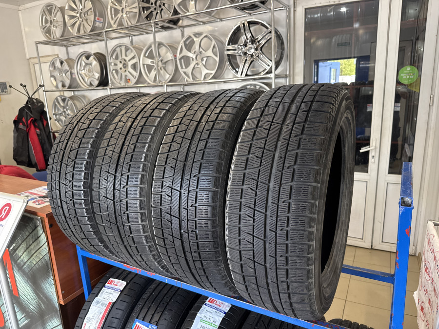 Шина Б/У 225/55 R18 Зима Yokohama Ice Guard IG50A Кат. 2
