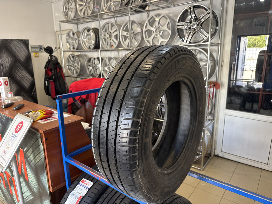 Шина Б/У 235/65 R16C Лето Michelin Agilis Кат. 2