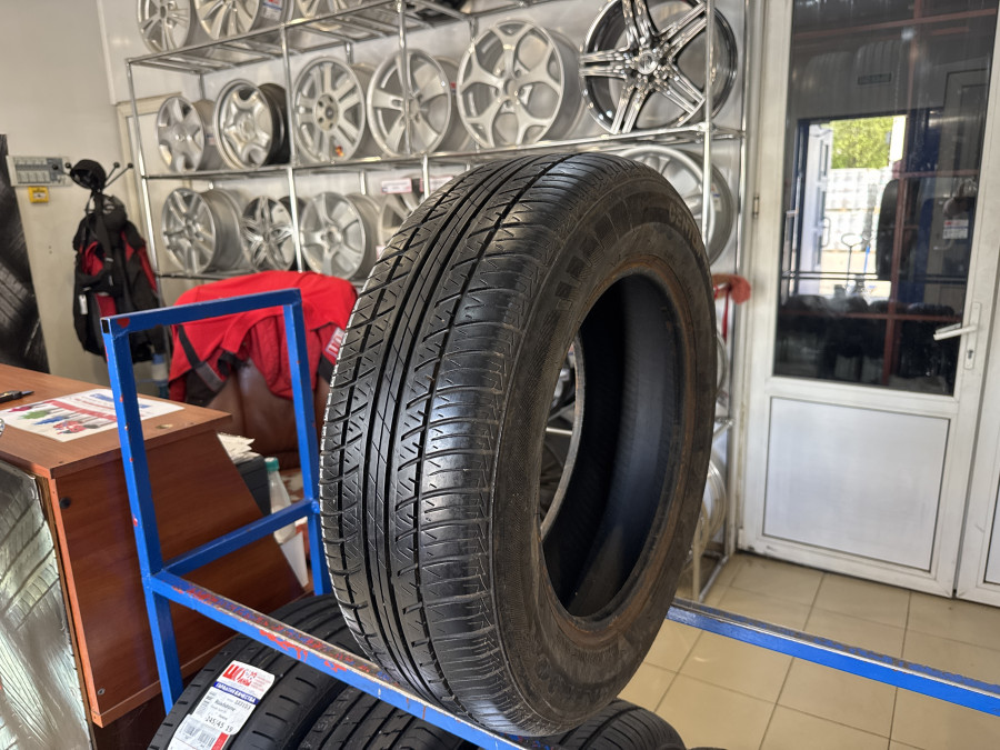 Шина Б/У 195/65 R15 Лето Hankook Centum K-702 Кат. 4