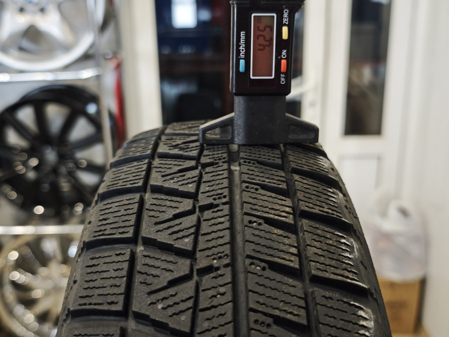 Шина Б/У 145/80 R13 Зима Bridgestone Ice Partner 2 Кат. 5