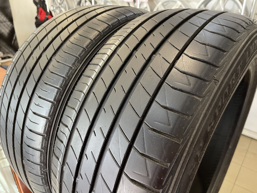 Шина Б/У 245/45 R18 Лето Dunlop LM-705 Кат. 3