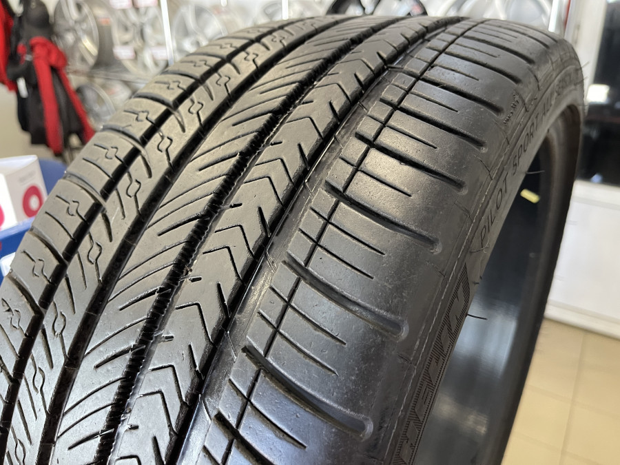 Шина Б/У 245/35 R20 Лето Michelin Pilot Sport All Season 4 Кат. 2