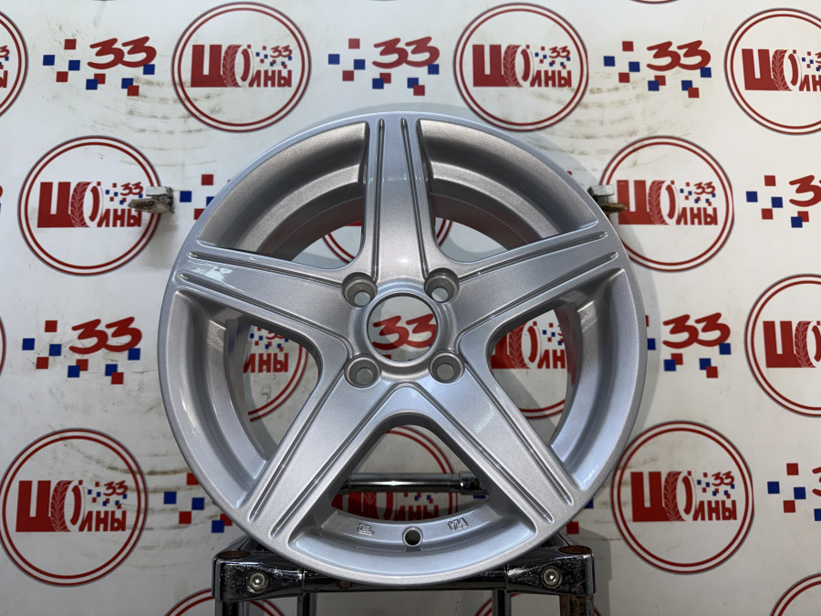 Б/У Диск Литой неоригинальный R14  Toyota Кат.В
