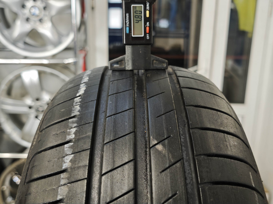 Шина Б/У 185/65 R15 Лето Goodyear Efficient Grip Perfomance Кат. 4