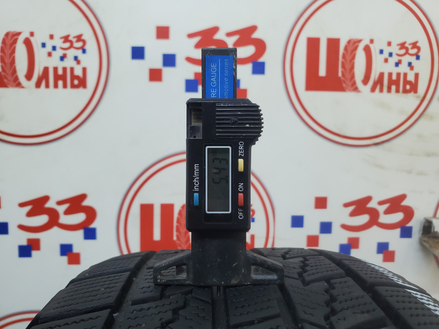Шина Б/У 215/60 R16 Зима Roadstone Winguard Ice Кат. 4