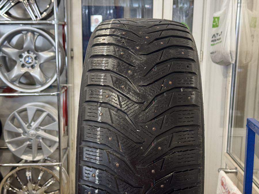 Шина Б/У 265/50 R20 Зима Шипы  Kumho WS-31 Кат. 5