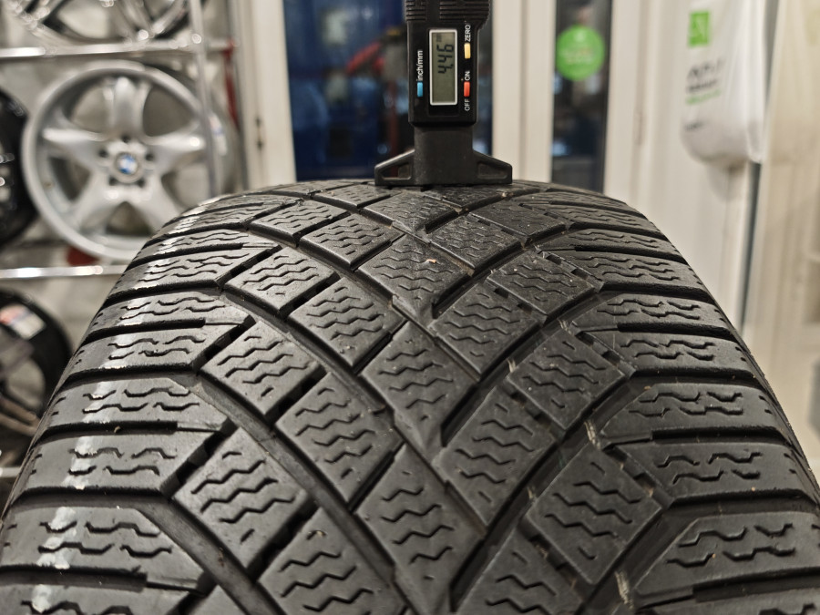 Шина Б/У 235/60 R18 Зима Continental C.Viking Contact-7 Кат. 5