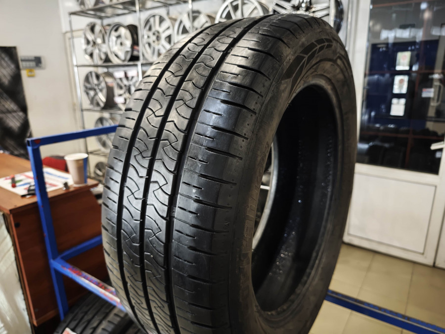 Шина Б/У 235/55 R18 Лето Kumho KC-53 Кат. 3