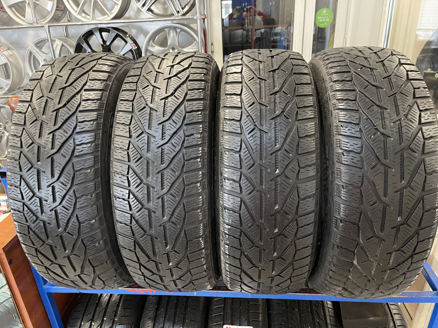 Шина Б/У 225/65 R17 Зима Tigar Winter/Winter Кат. 4