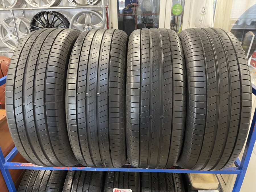 Шина Б/У 215/60 R17 Лето Nexen N'Fera RU5 Кат. 2