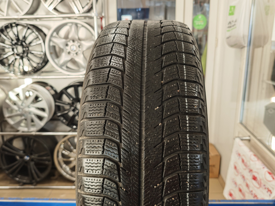 Шина Б/У 225/55 R17 Зима Michelin X-ICE-2 Кат. 5
